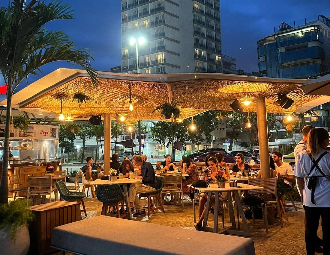 VIP Sunbed in Ipanema - View of Dois Irmãos - Image
